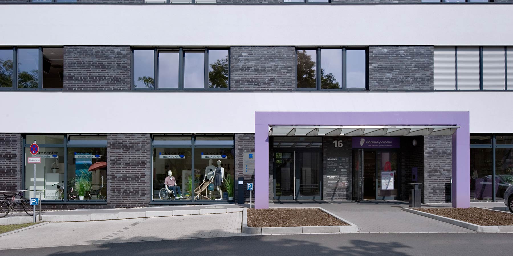 Neubau Gesundheitszentrum Witten Außenansicht Eingang