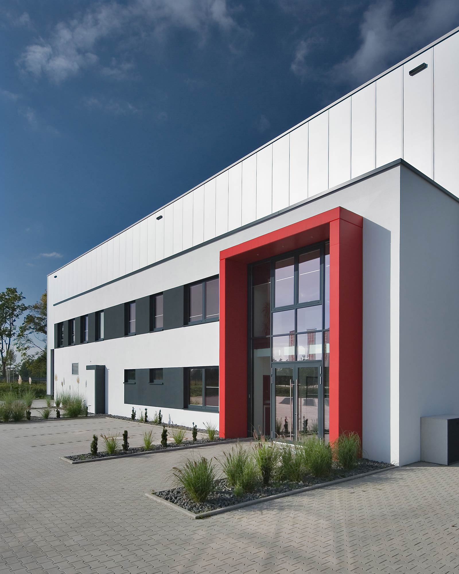 Industrie Neubau Ausstellungsbegäude Witten