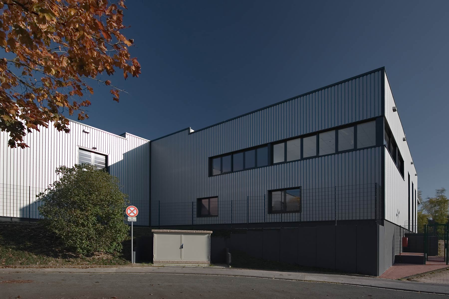 Neubau einer Produktionserweiterung für einen Automobilzulieferbetrieb Schwelm