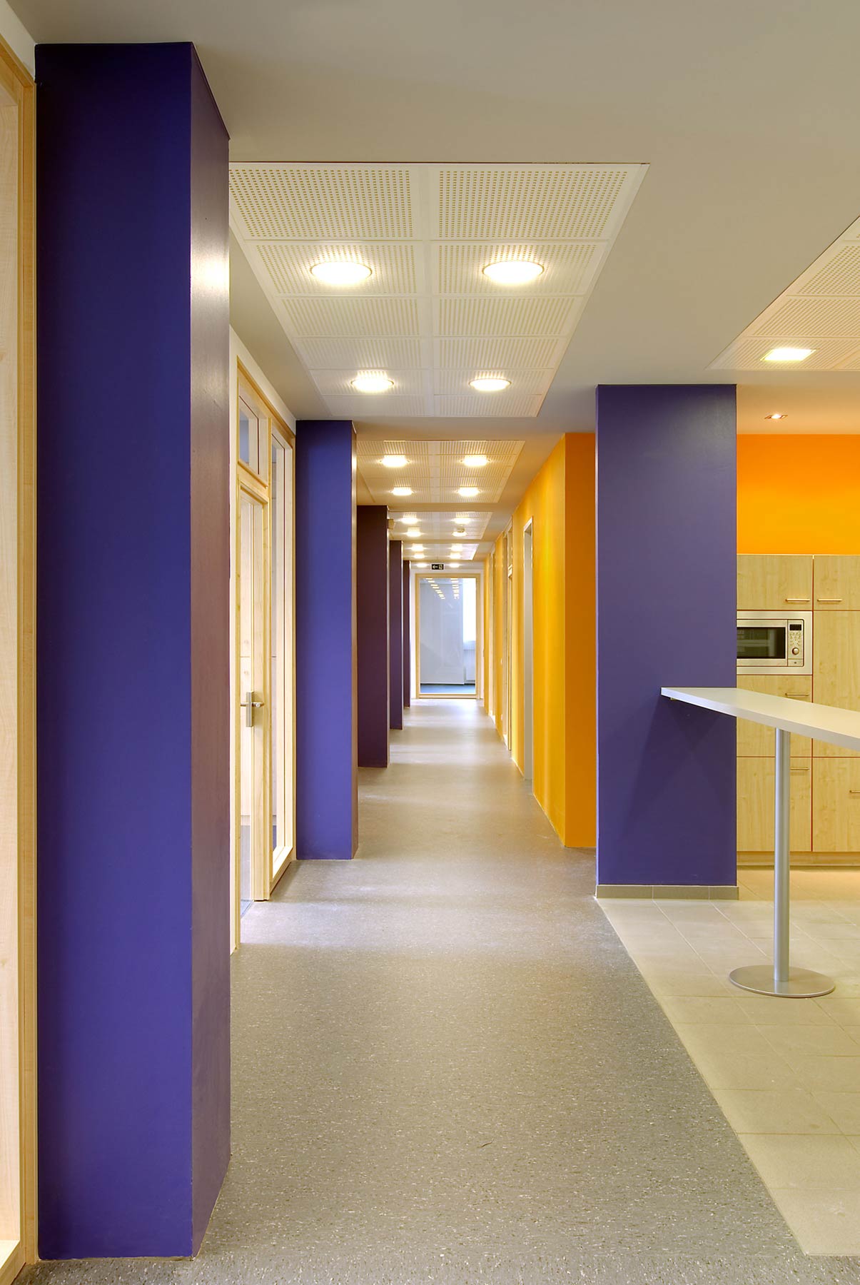 Sanierung und Umnutzung Lageretage in Büro- und Technikumsbereiche Dörken