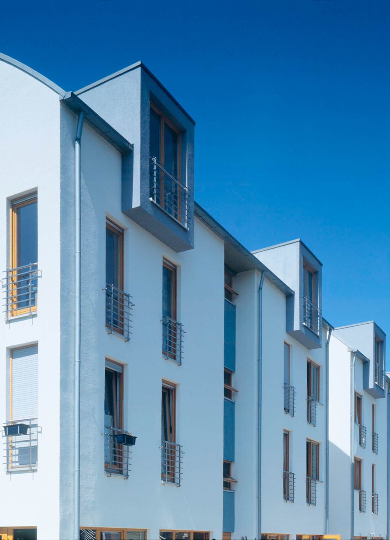 Wohnanlage mit Ladenlokalen und Tiefgarage Witten Fassade