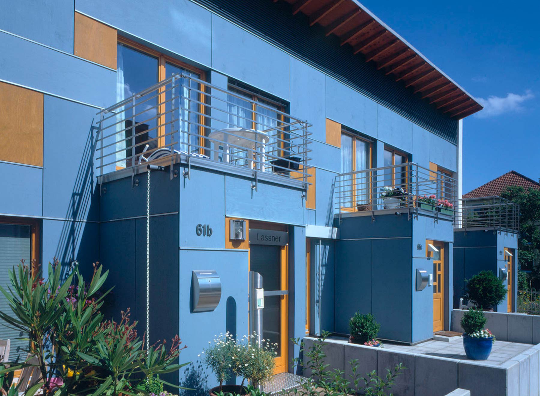 Wohnanlage mit Ladenlokalen und Tiefgarage Witten Eingänge