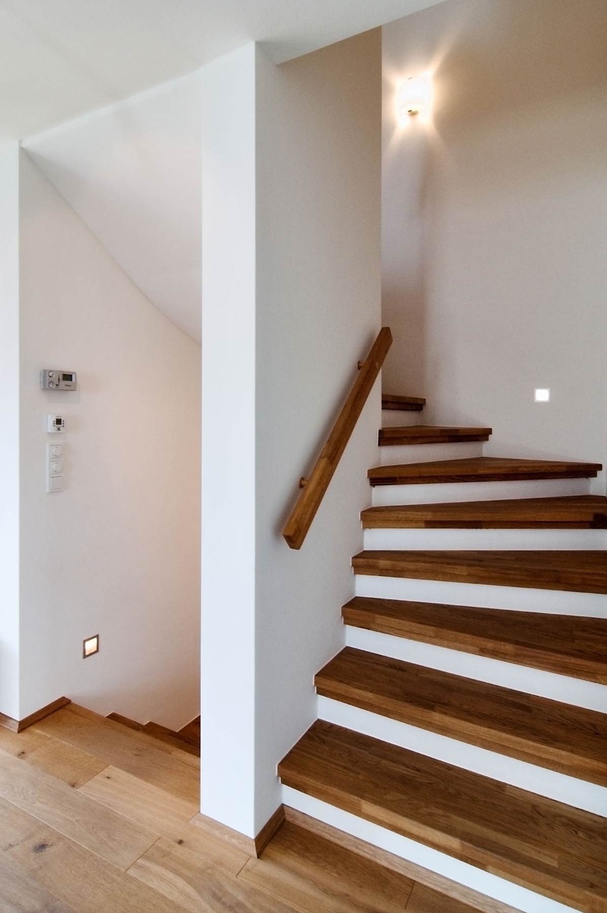 Wohnsiedlung 14 Einfamilienhäuser Witten Treppe innen