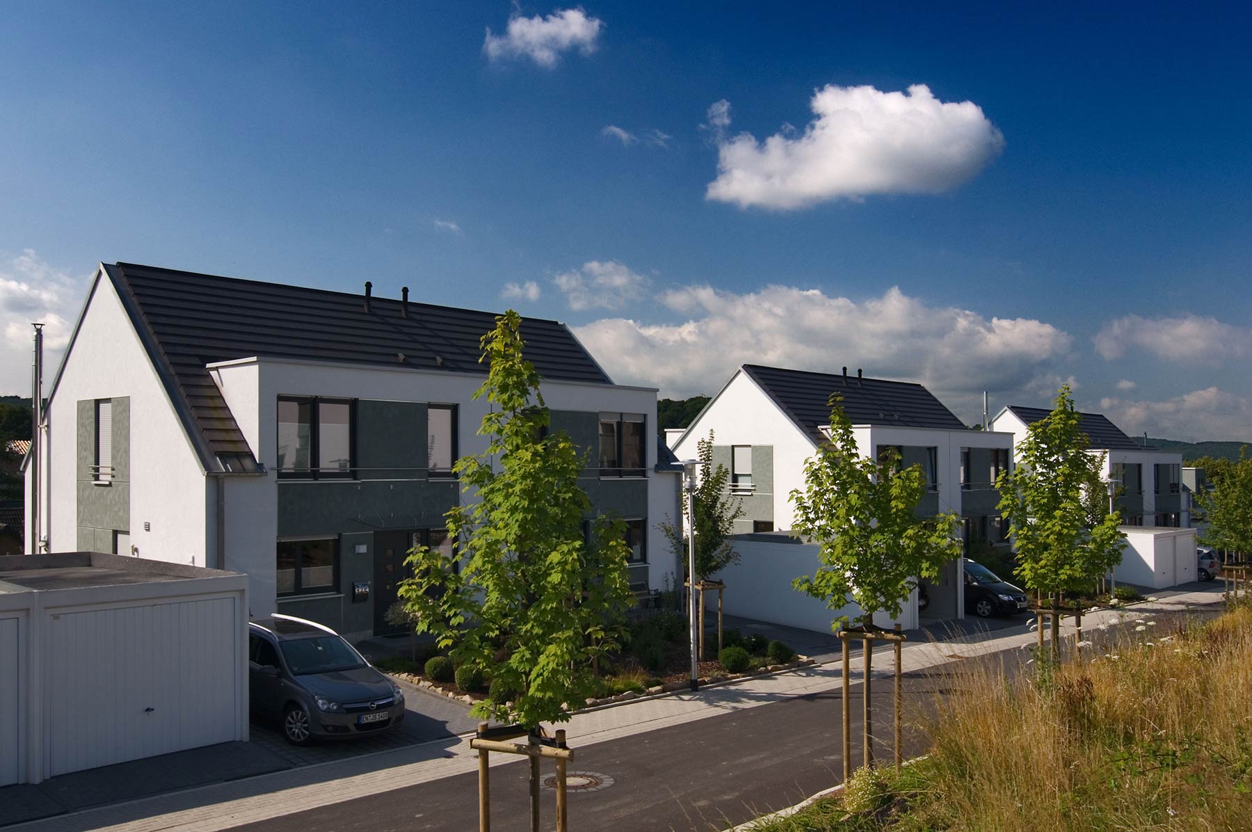 Wohnsiedlung 14 Einfamilienhäuser Witten Straßenansicht