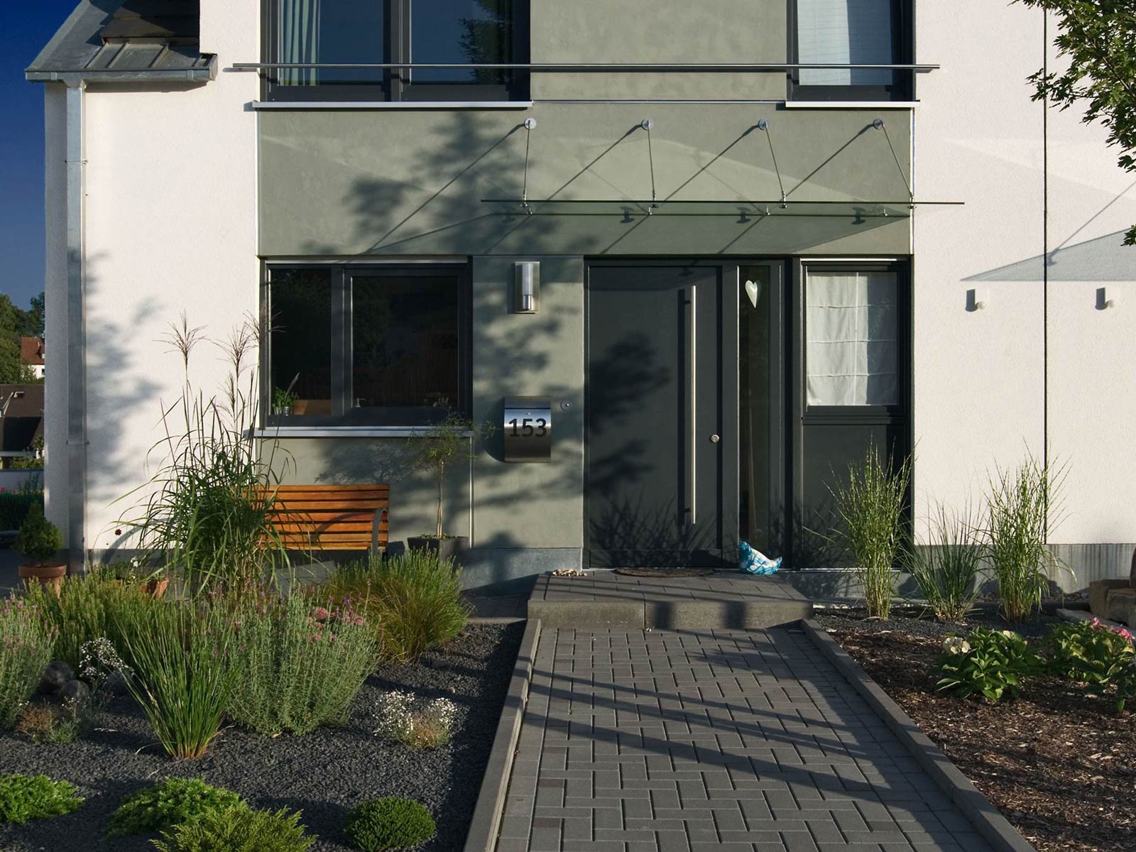 Wohnsiedlung 14 Einfamilienhäuser Witten Haustür Eingang Vorgarten